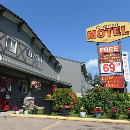 Chateau Motel-2